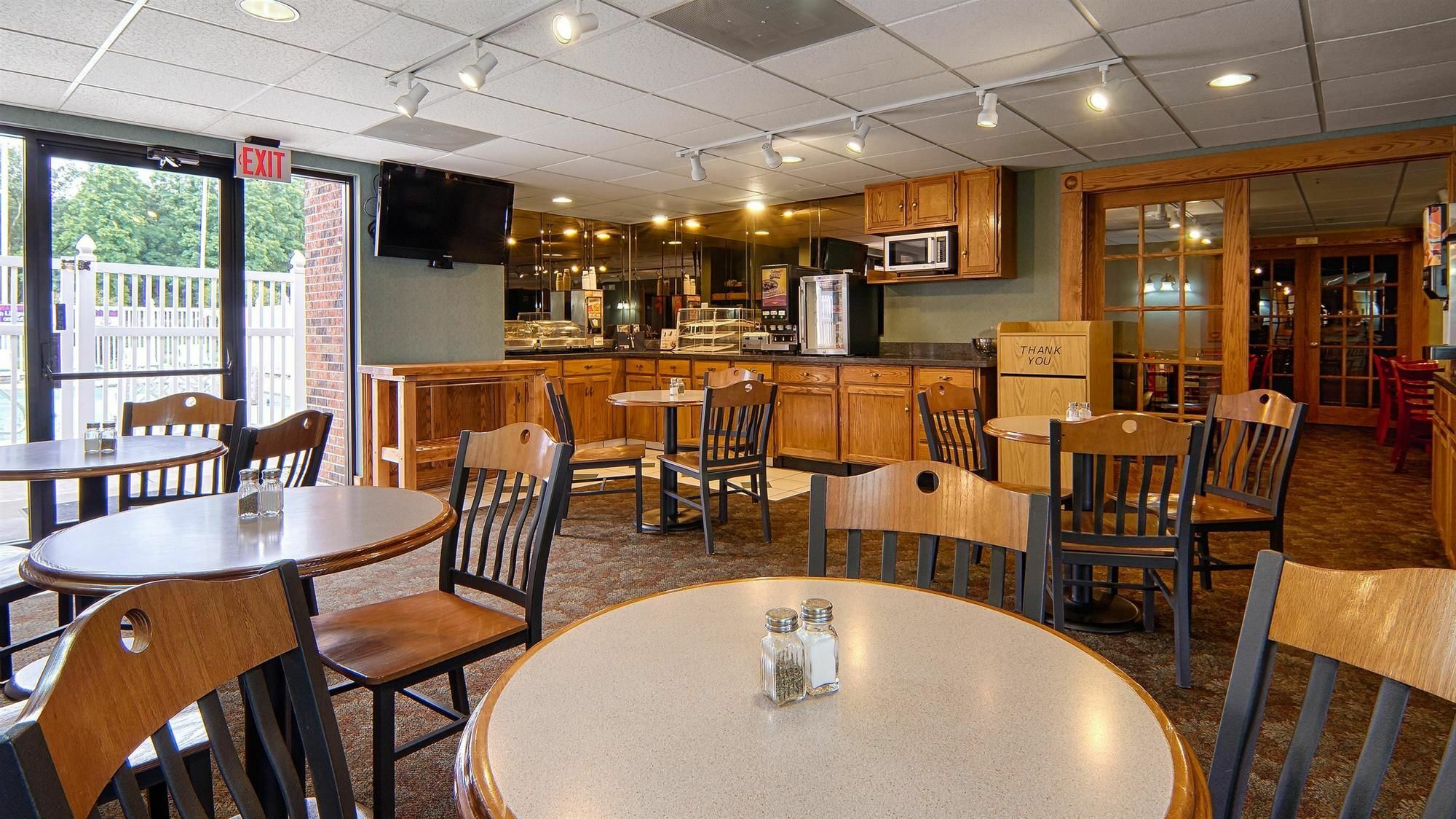 Best Western Kendallville Inn Zewnętrze zdjęcie
